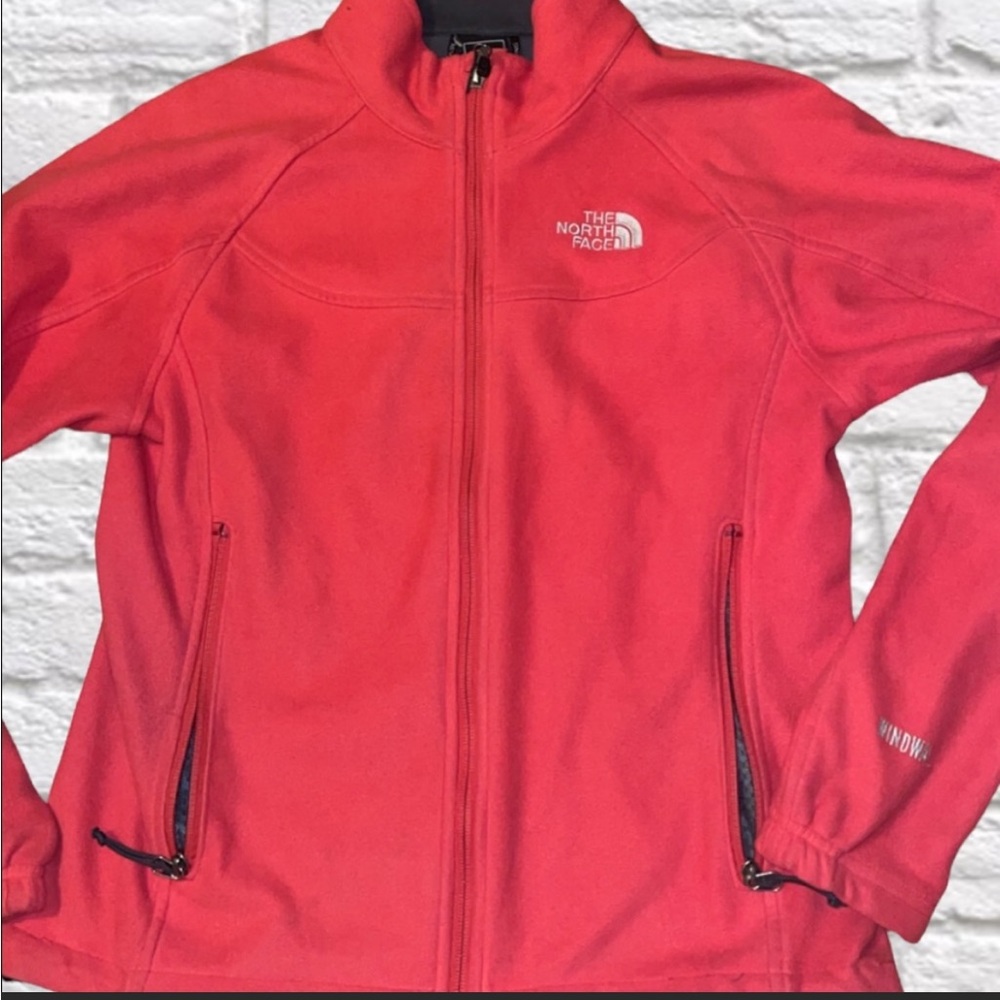 The north face  windfall jacket size m